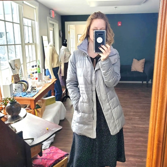 Marmot • down filled gray winter parka size Small - Picture 2 of 9